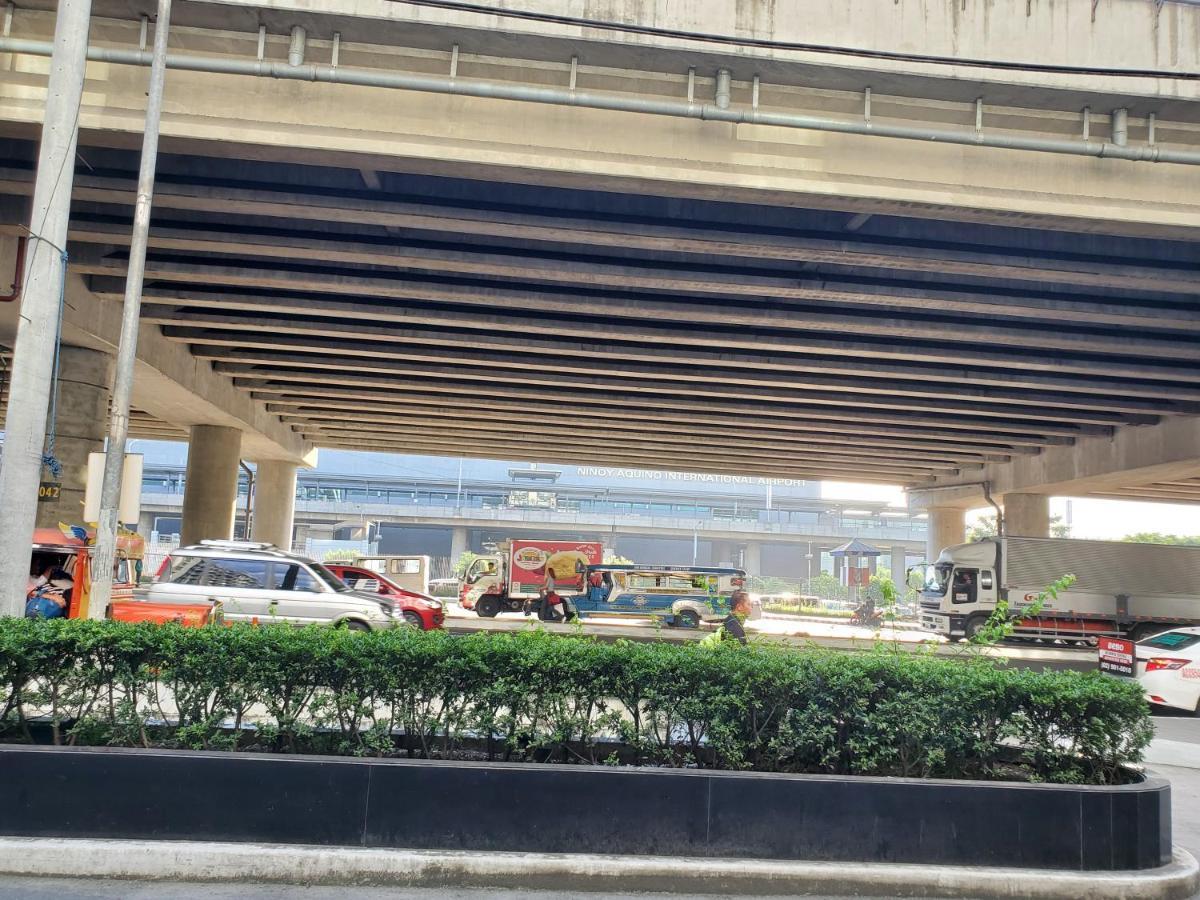 Cozyvilla At 81 Newport Blvd Walk To Naia T3 Marriott & Resorts World Casino & Newport Mall For 5 Pax Free Parking!!!! 파사이 외부 사진